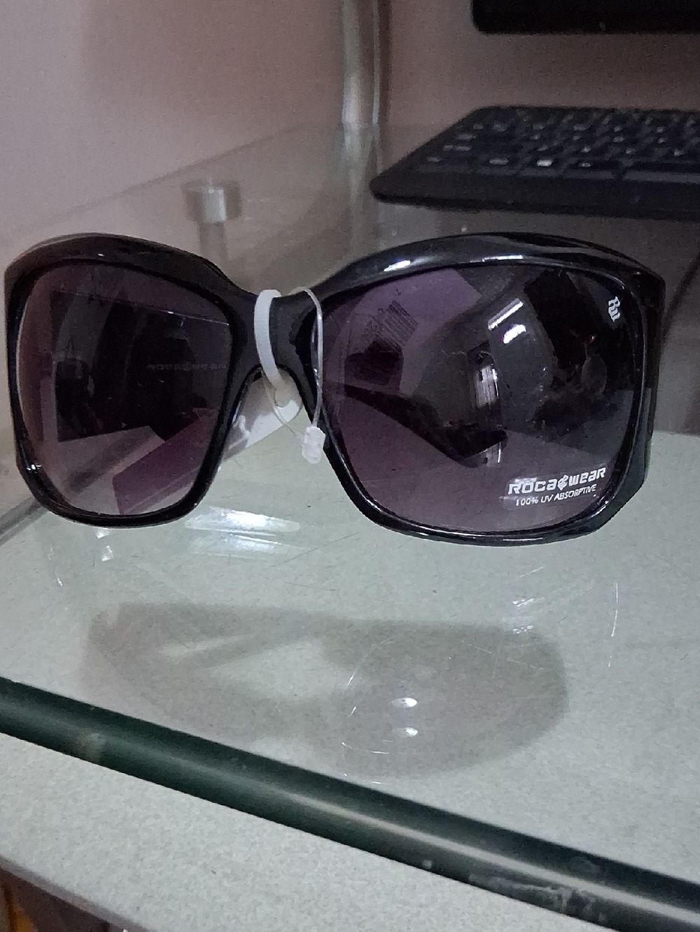 Sunglasses - Picture 2 of 6